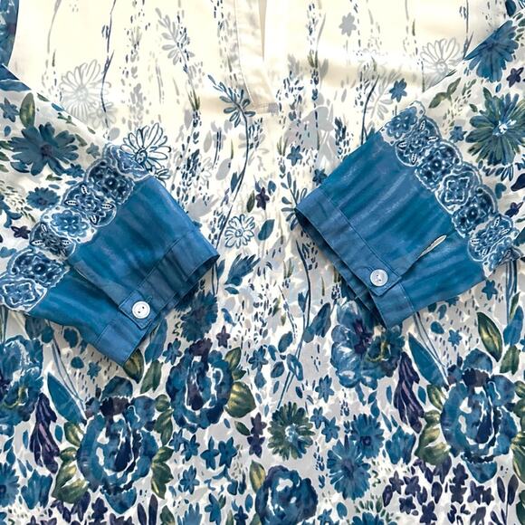 Soft Surroundings Ivory Blue Floral VNeck High Low Tunic Top Blouse Large Petite - Picture 10 of 12